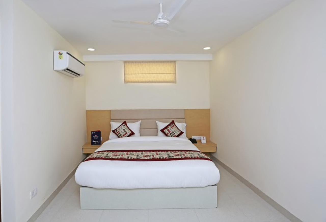 Hotel Airport D'Capitol New Delhi Exterior photo